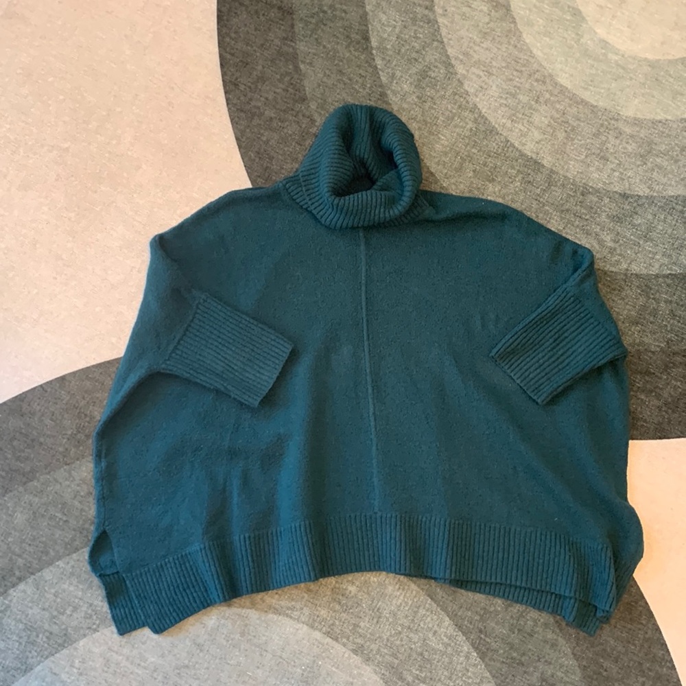 Poncho sweater